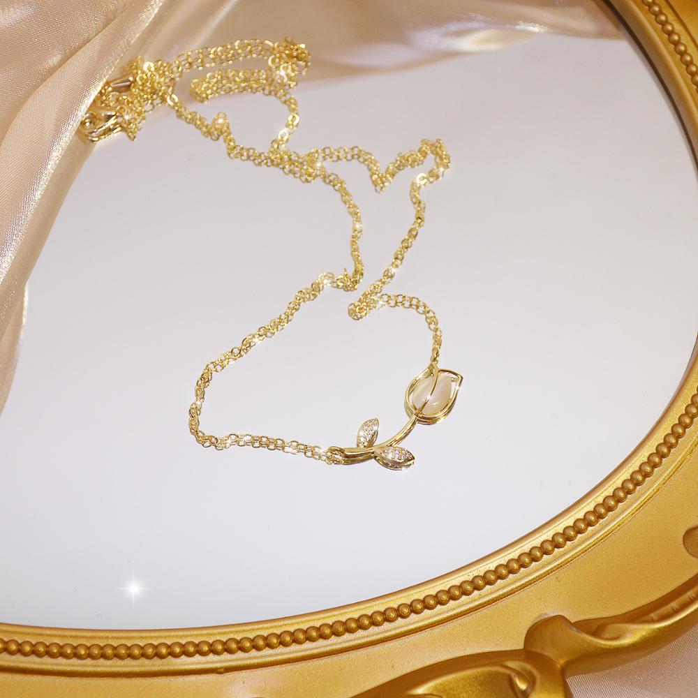 Korean Chic Rose Pendant Cat Eye Necklace