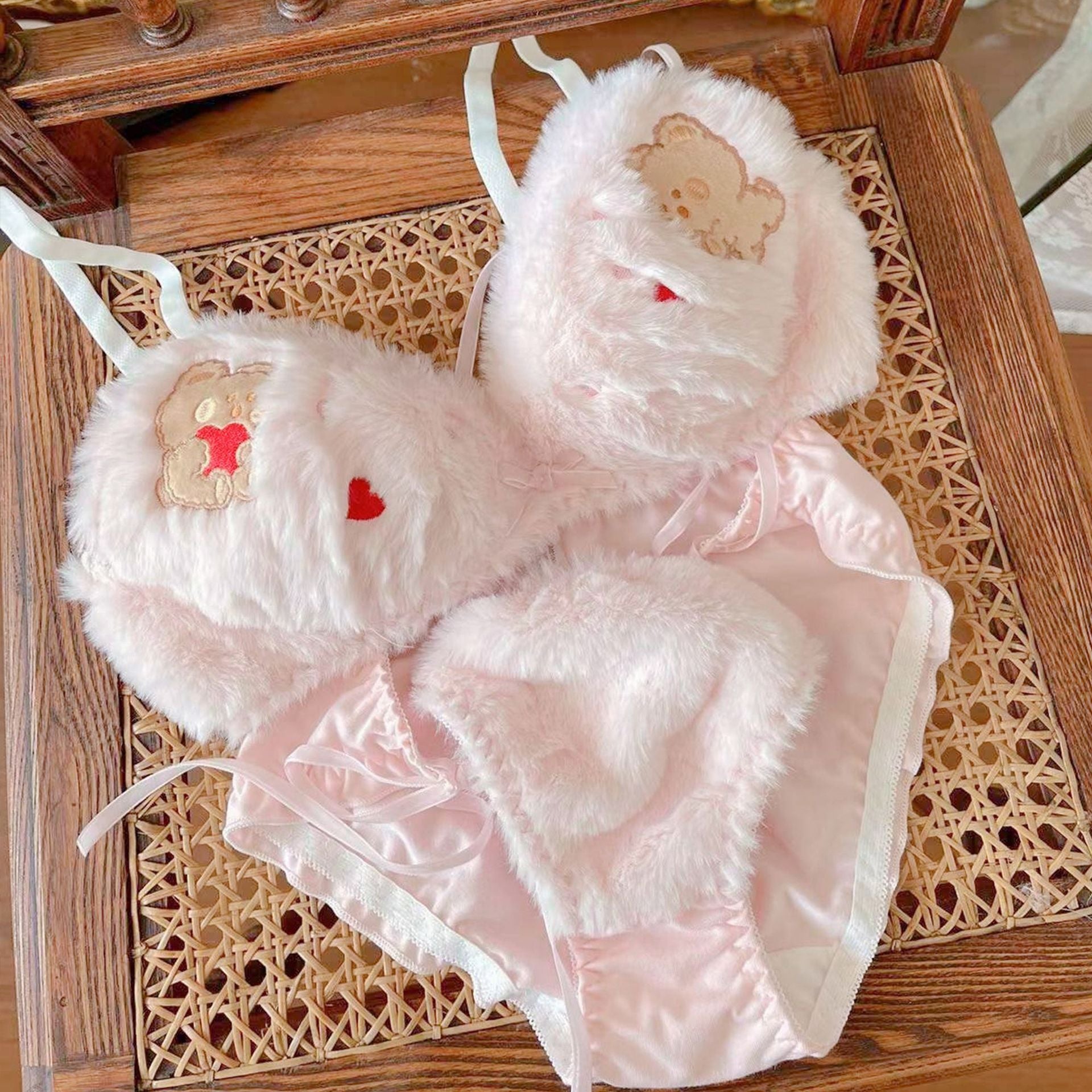 Cute Plush Bear Print Women's Wireless Underwear Set