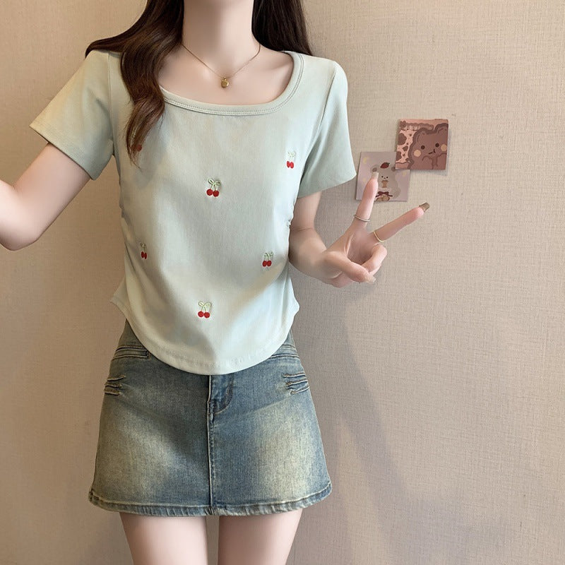 Embroidered Crop Top T-Shirt with Short Sleeves