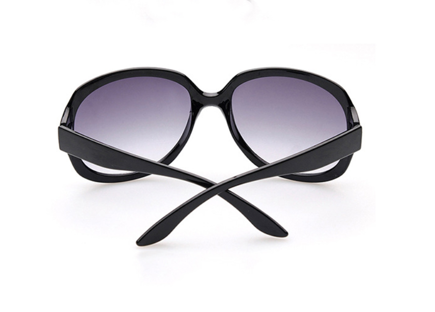 Classic Women's Sunglasses - Trendy Shades