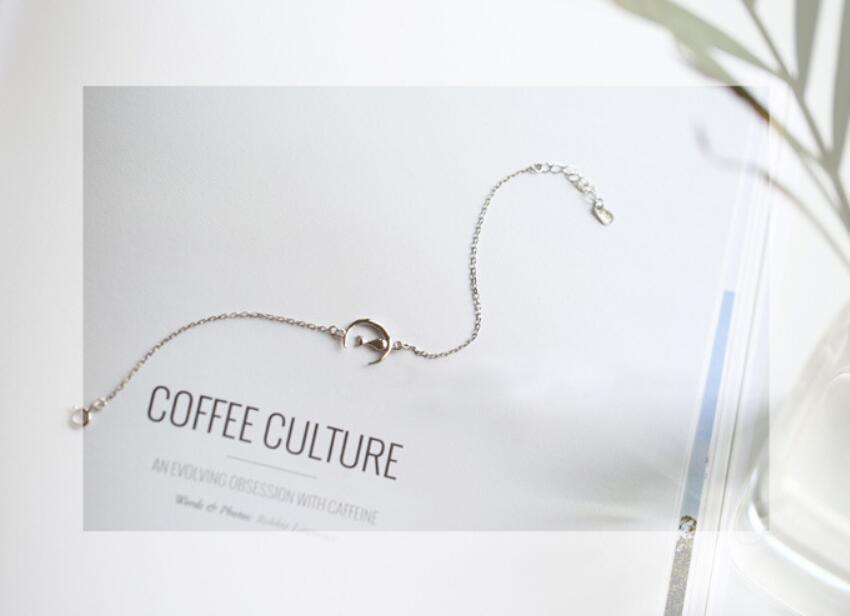 Moon Cat Bracelet - Stylish Animal Accessories
