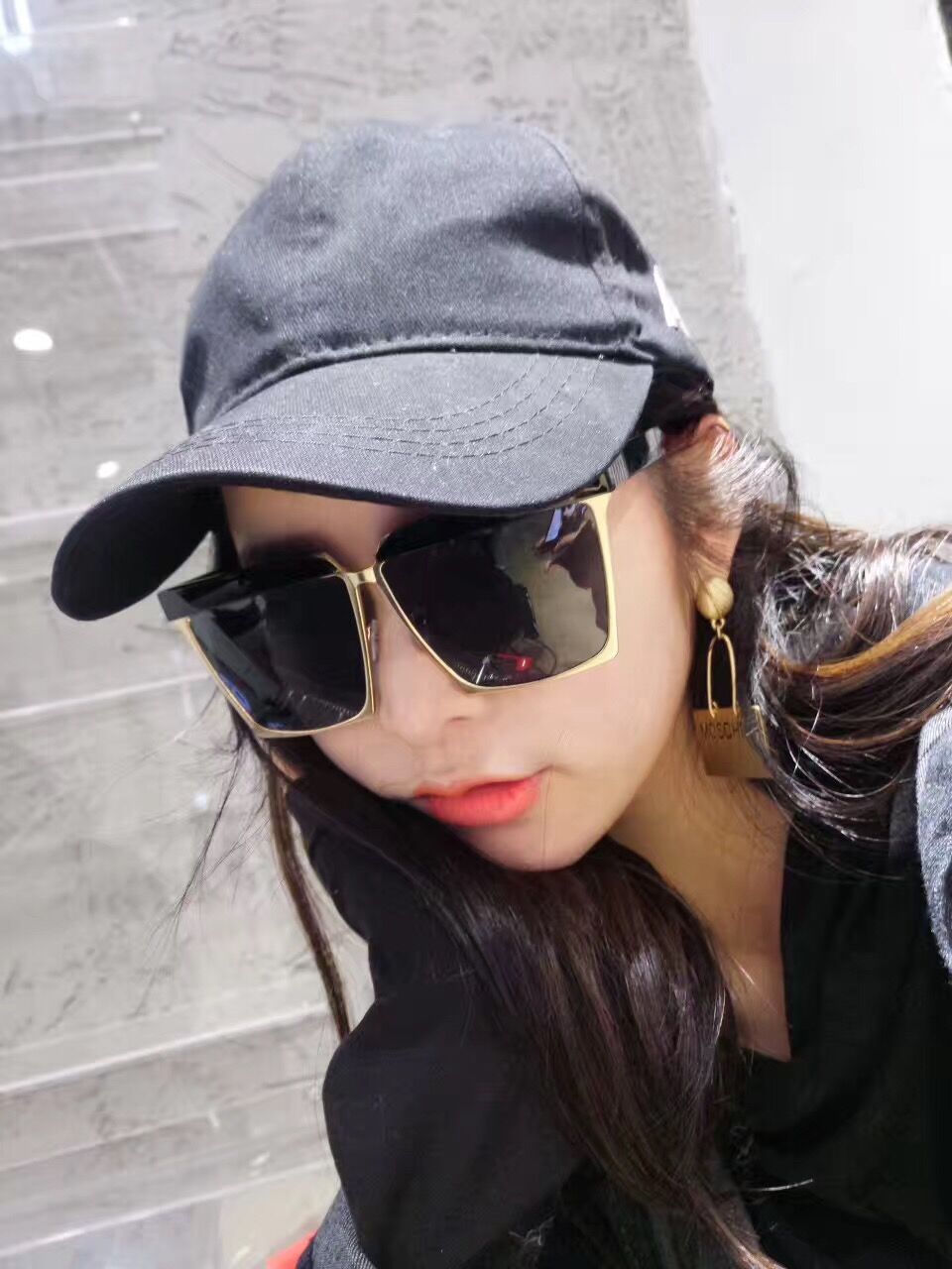 Square Retro Sunglasses - Stylish Sun Eyewear