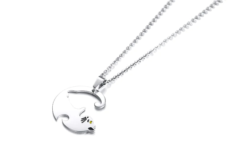 Couple Necklace with Cat Design in Black and White | Jewelry