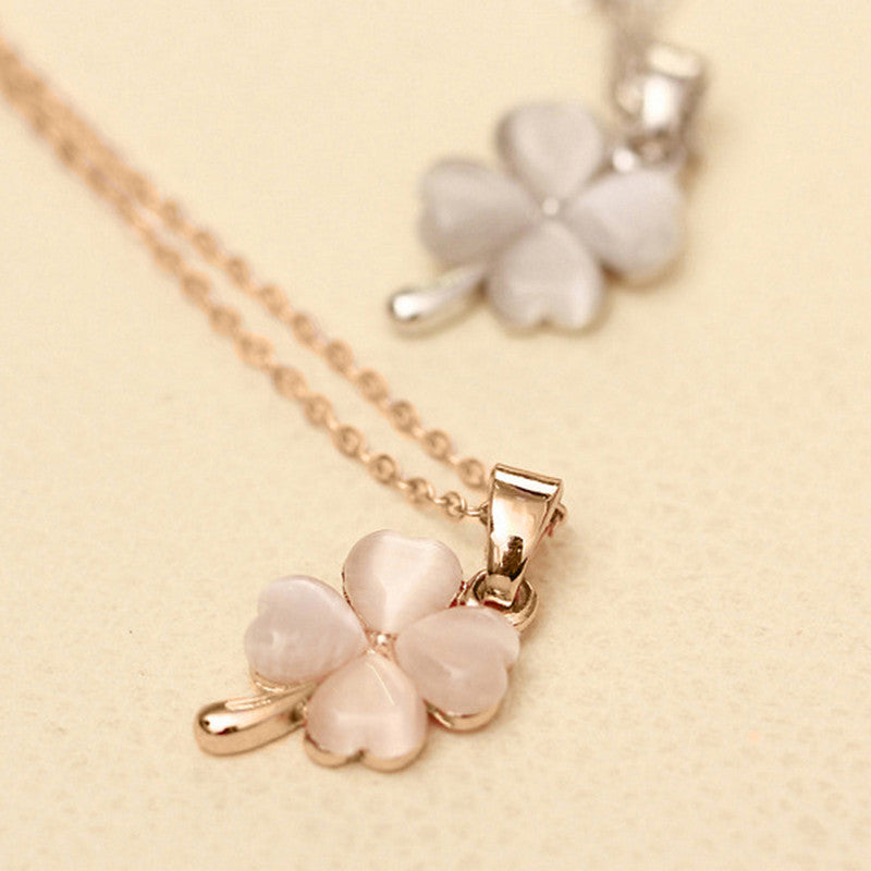 Elegant Cat's Eye Stone Clover Necklace for Women