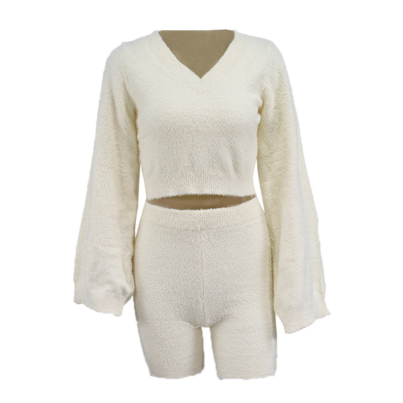 2020 Women's Plush V-Neck Crop Sweater & Shorts Set