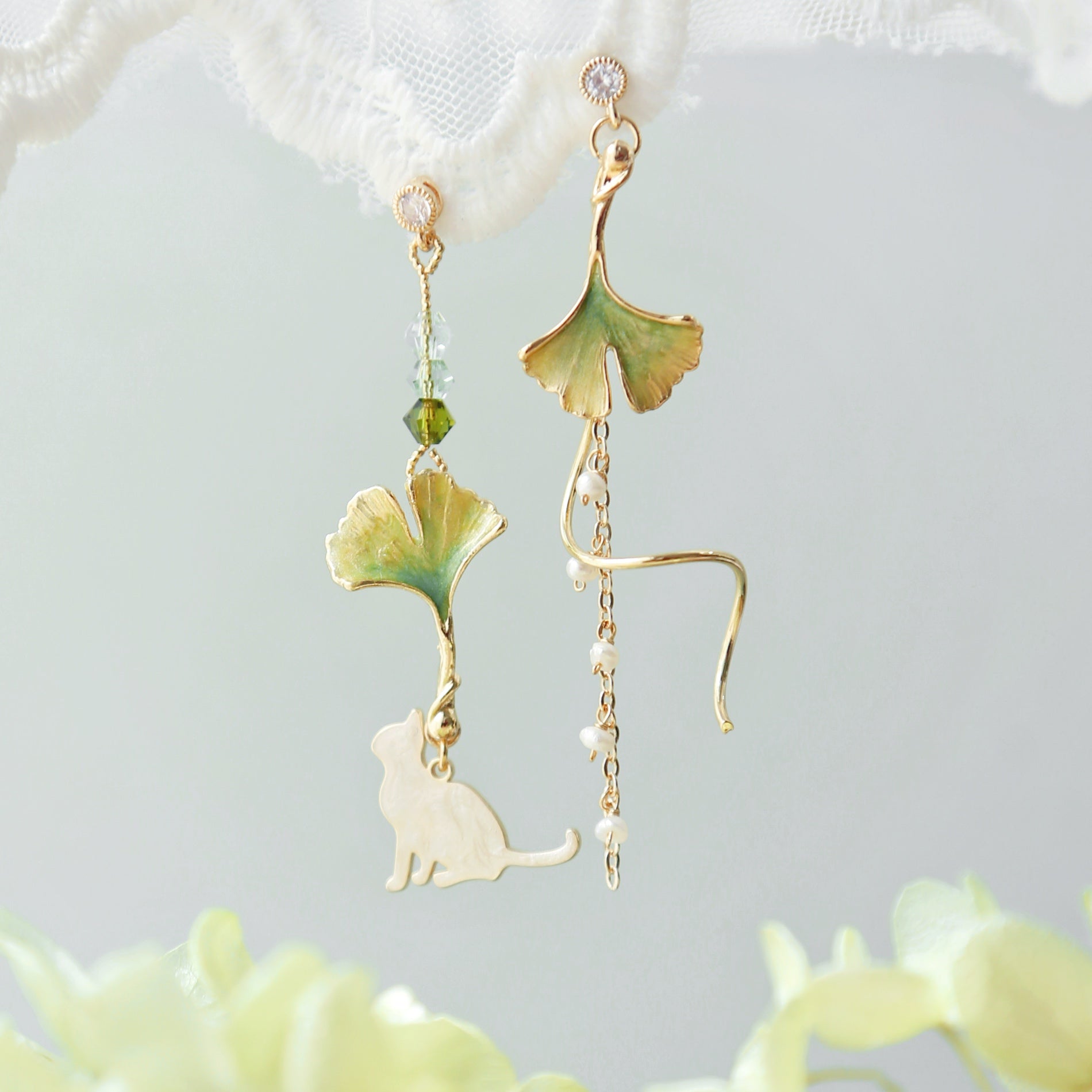 Ginkgo Cat Earrings - Cute and Sweet Student Style
