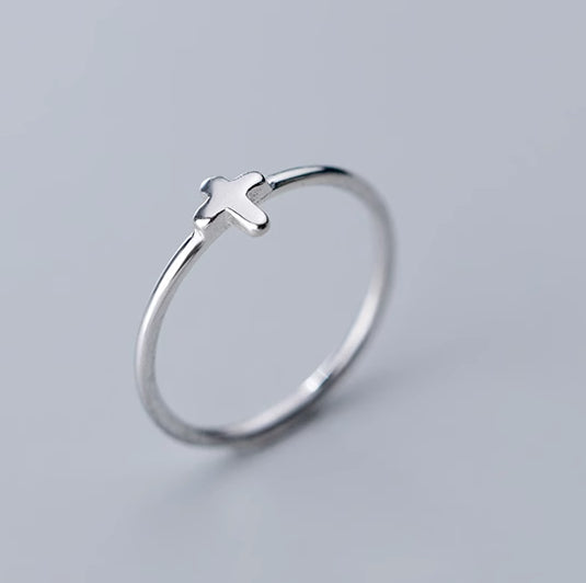 Elegant Cross Ring for Simple and Stylish Fashion