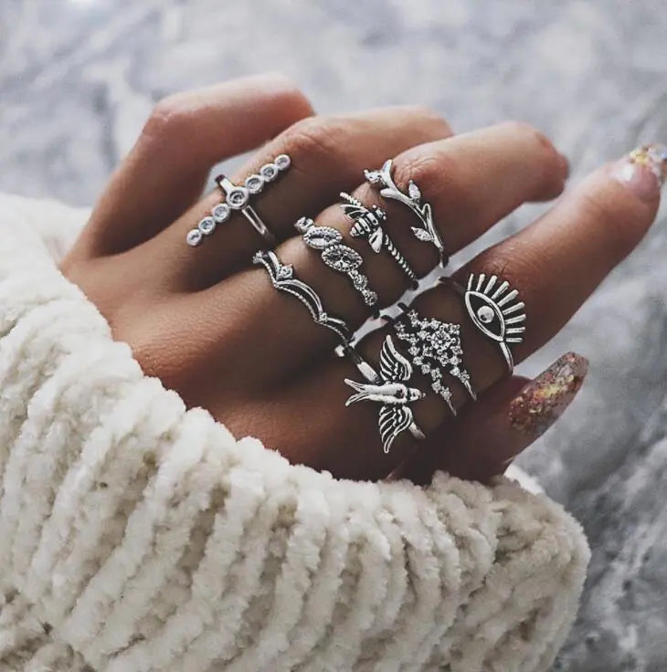 Exaggerated Bird and Bee Crown Ring Set (9 Pieces)