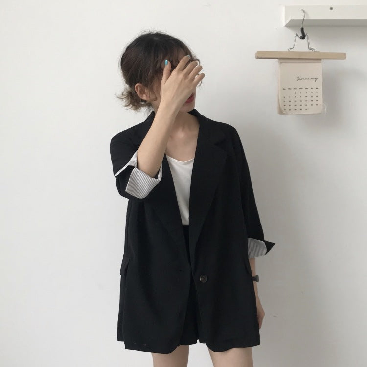 2020 Women's Thin Striped Sleeve Blazer and Shorts Set