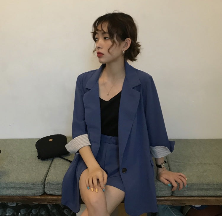 2020 Women's Thin Striped Sleeve Blazer and Shorts Set