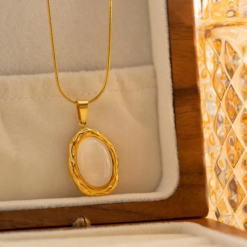 18K Cat Eye Pendant | Jewelry