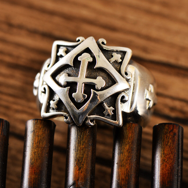 Thick and Stable Male Personality Cross Ring