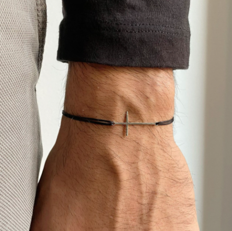 Minimalist High-End Fashion Cross Pendant