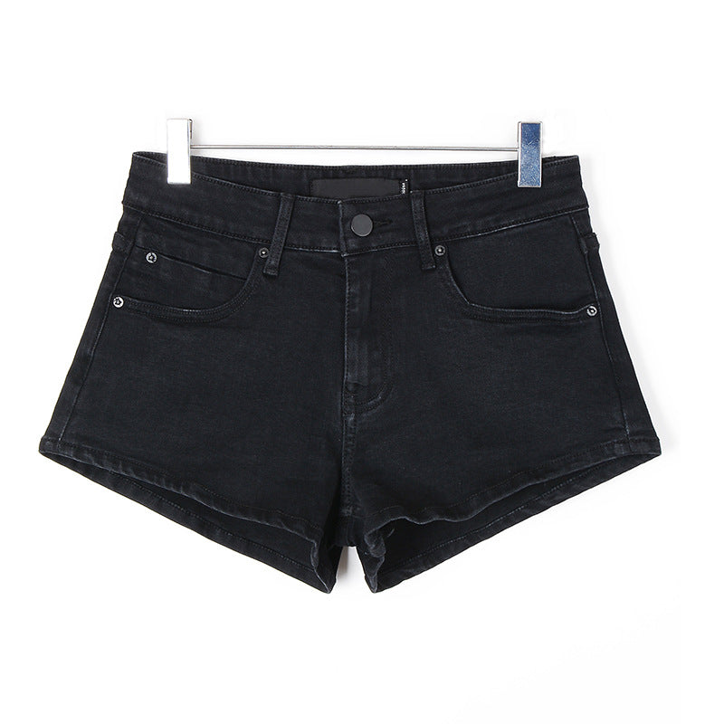 S004 Trendy Women's Frayed Denim Shorts for a Slim Look