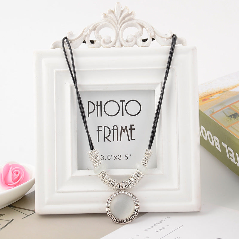 Fashionable Cat's Eye Stone Necklace with Leather Cord