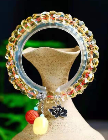 Faceted Crystal Strand with Lucky Cat Pendant