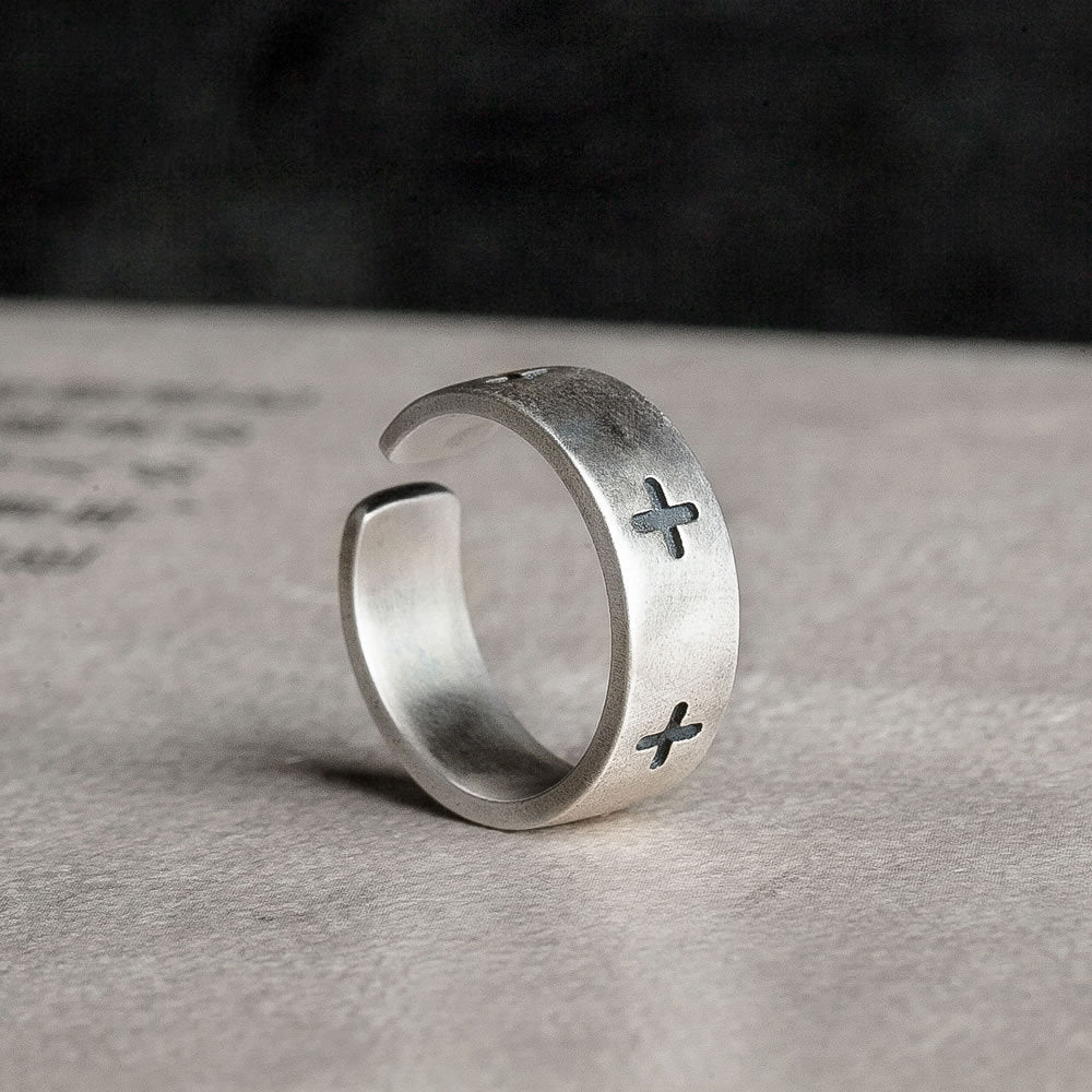 Retro Cross Ring