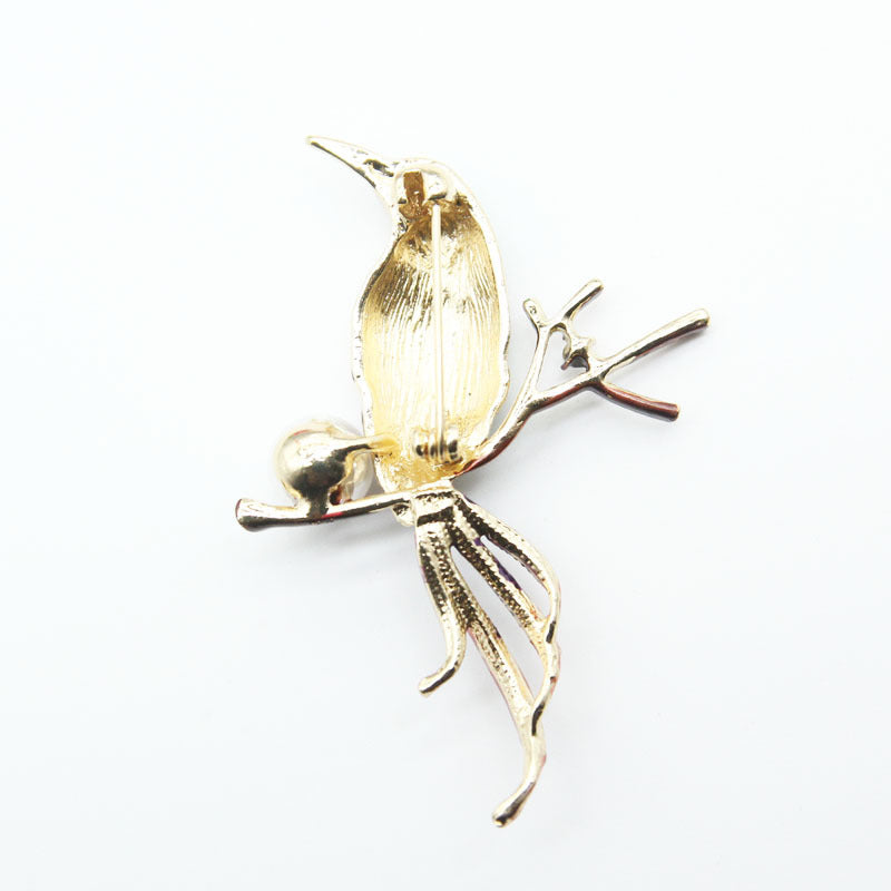Fashionable Cute Flower and Bird Brooch in Alloy