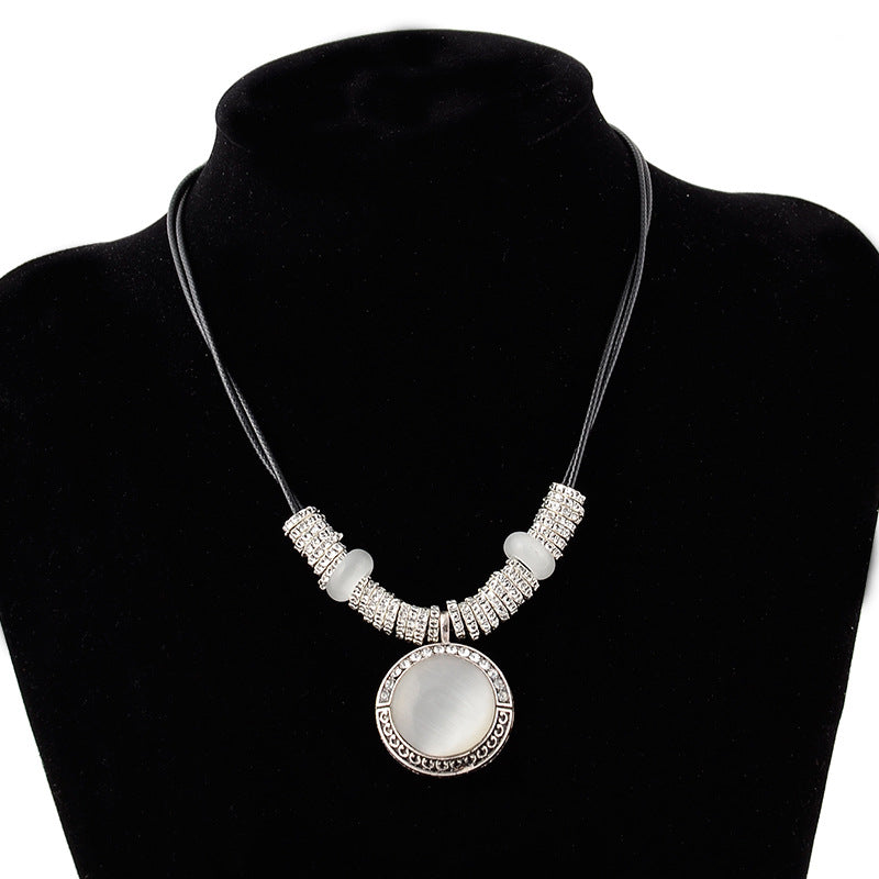 Fashionable Cat's Eye Stone Necklace with Leather Cord