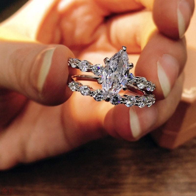 Diamond-shaped Horse Eye Zircon Women's Ring
