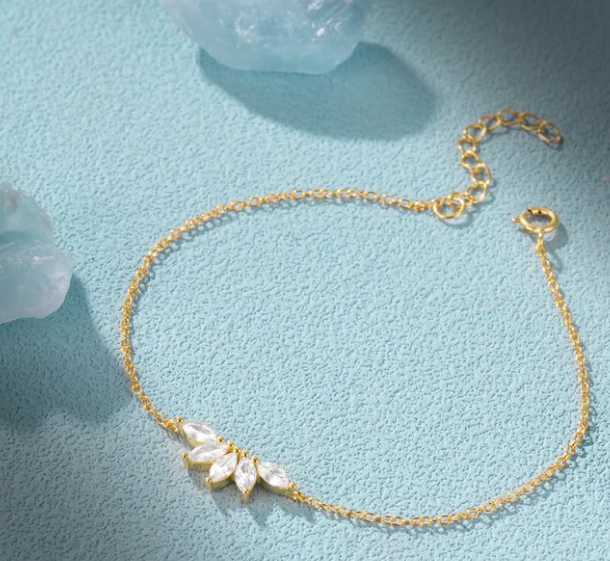 Silver Horse Eye Crown Zircon Bracelet | Jewelry