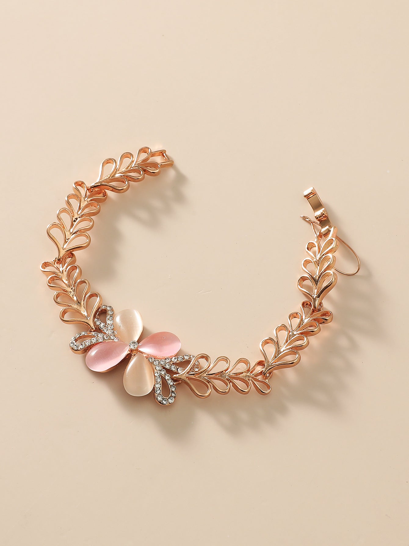 Fashionable Hollow Leaf Cat's Eye Stone Bracelet for Women