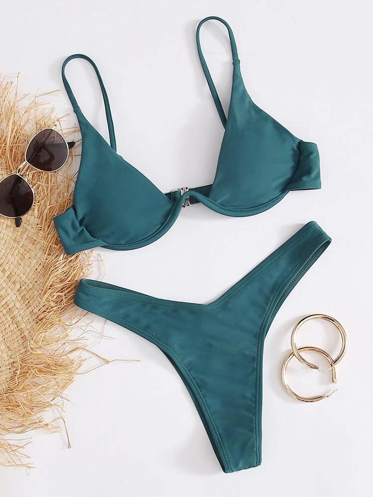 Two-Piece Steel Bracket Solid Color Bikini Swimsuit
