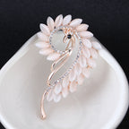 Fashionable Cat Eye Stone Peacock Brooch with Rhinestones