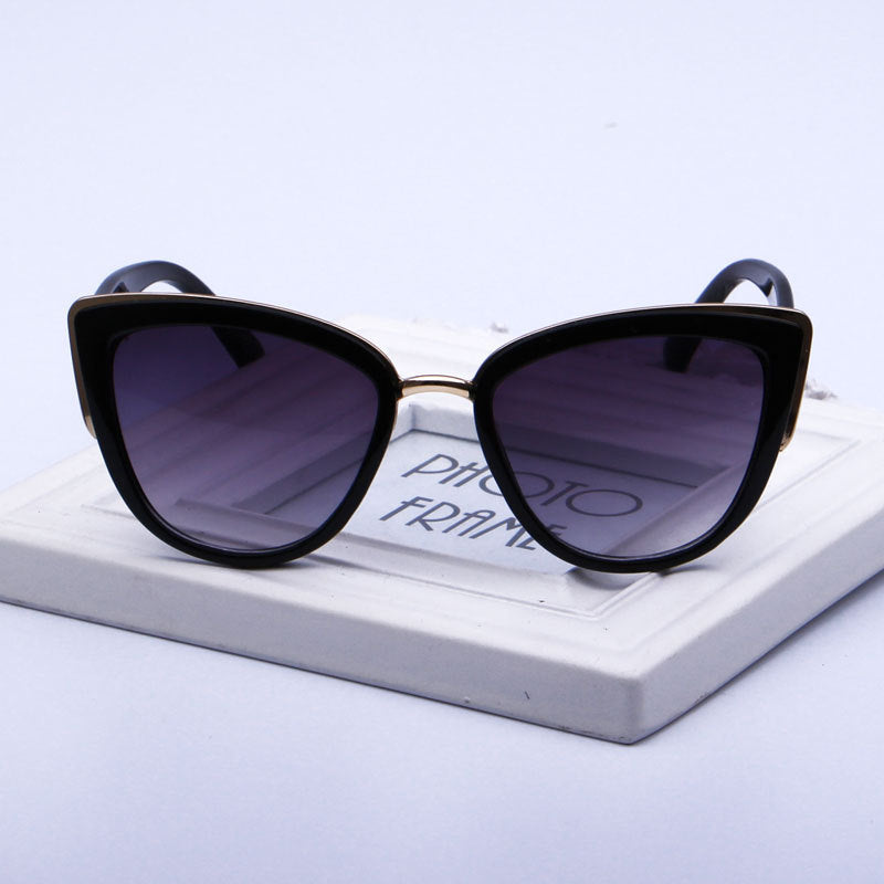 Tortoiseshell Cat-Eye Sunglasses for Women