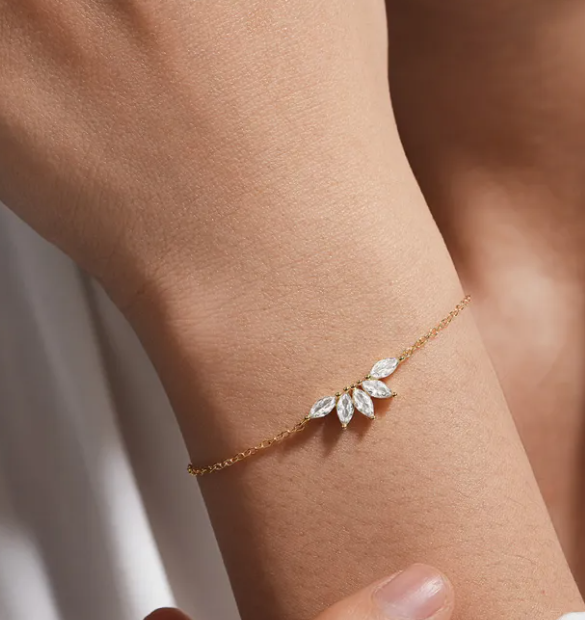 Silver Horse Eye Crown Zircon Bracelet | Jewelry