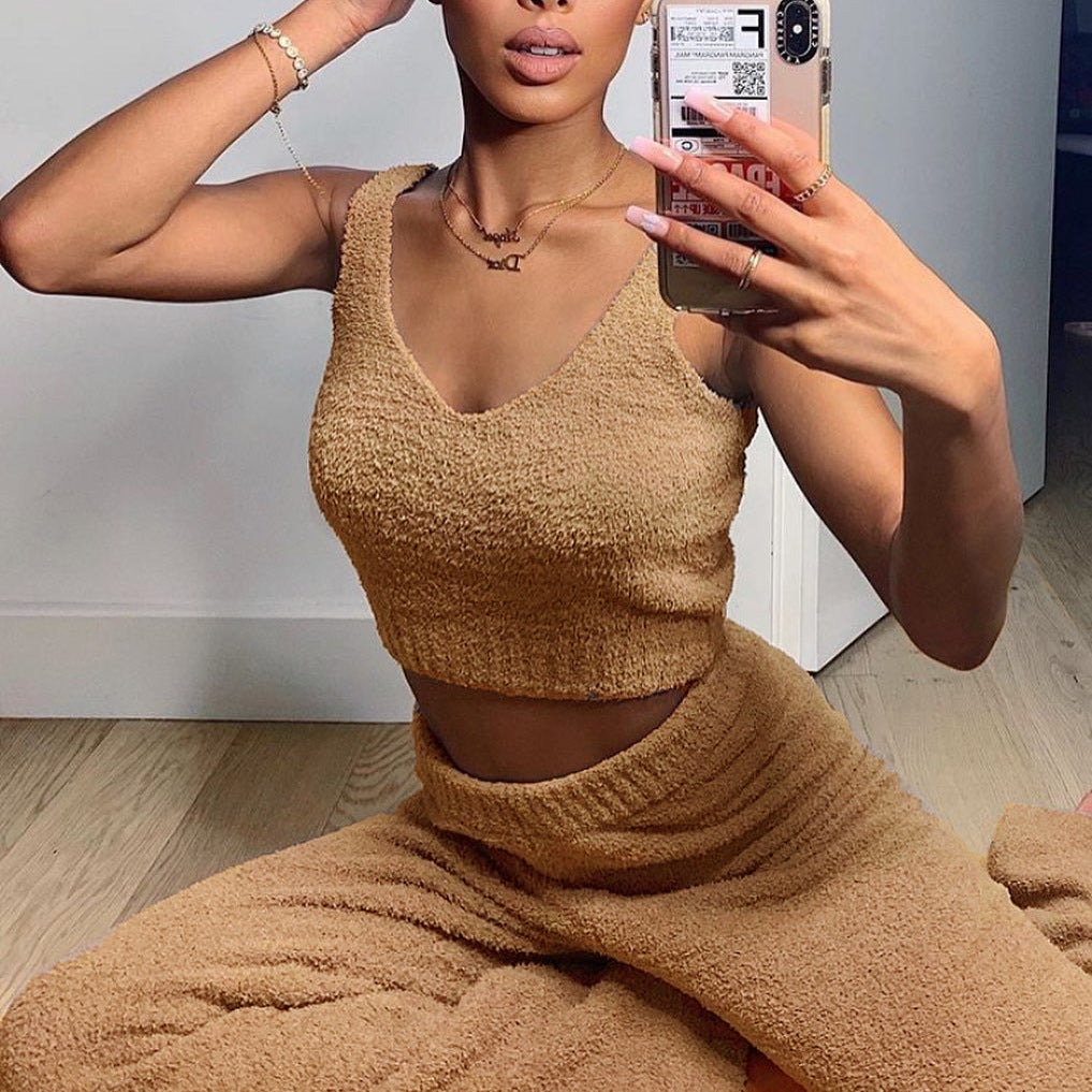 Trendy Plush V-Neck Cropped Top and Pants Set for Women