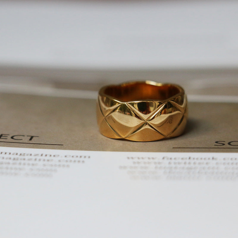 Classic Versatile Rhombus Cross Check Ring