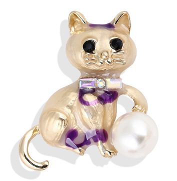 Cat Brooch with Alloy and Pearl Accents